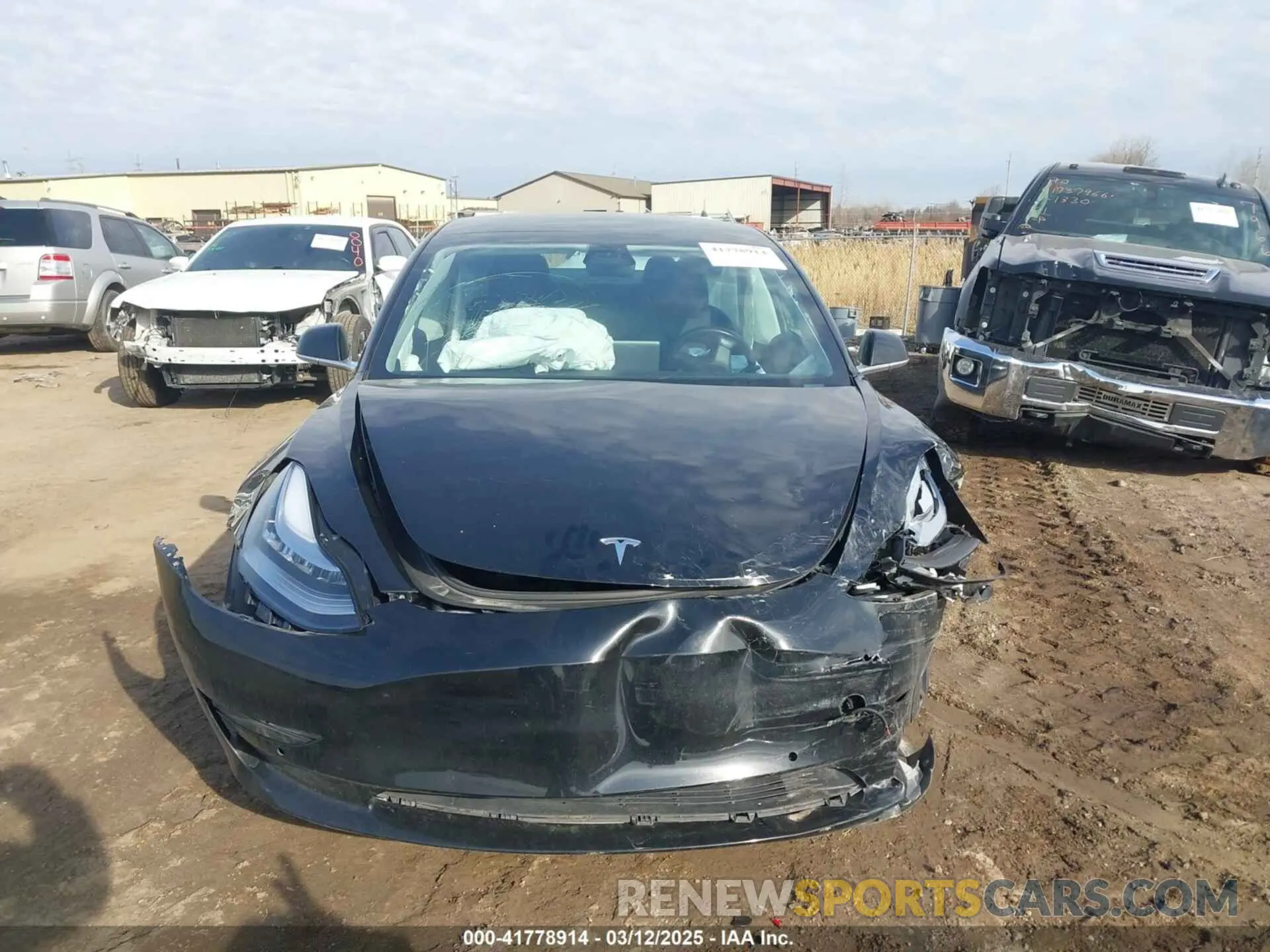 12 Фотография поврежденного автомобиля 5YJ3E1EB5KF414748 TESLA MODEL 3 2019