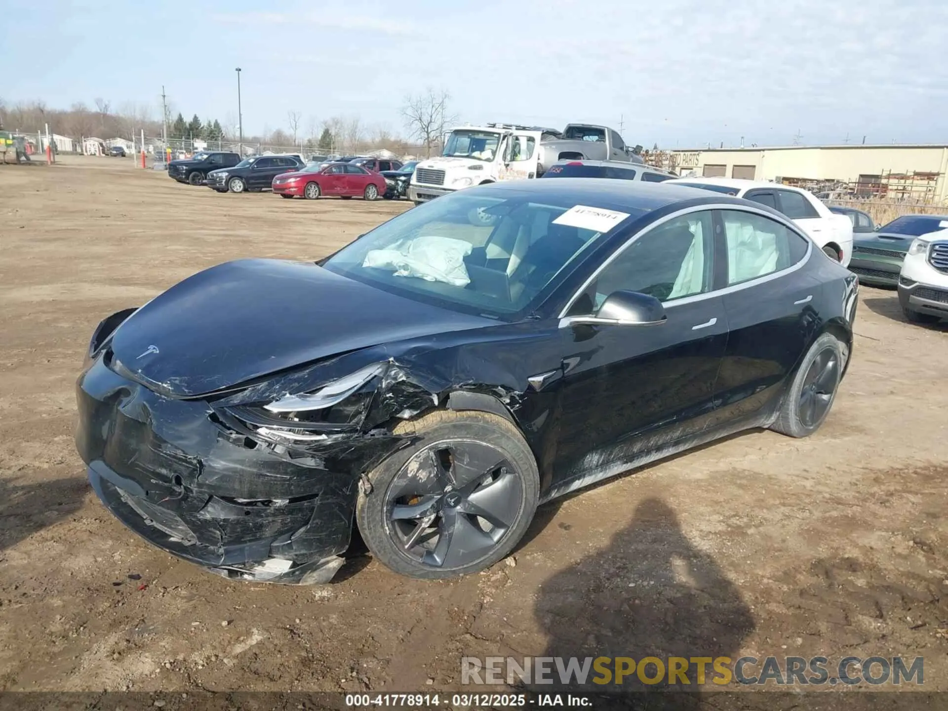 2 Фотография поврежденного автомобиля 5YJ3E1EB5KF414748 TESLA MODEL 3 2019