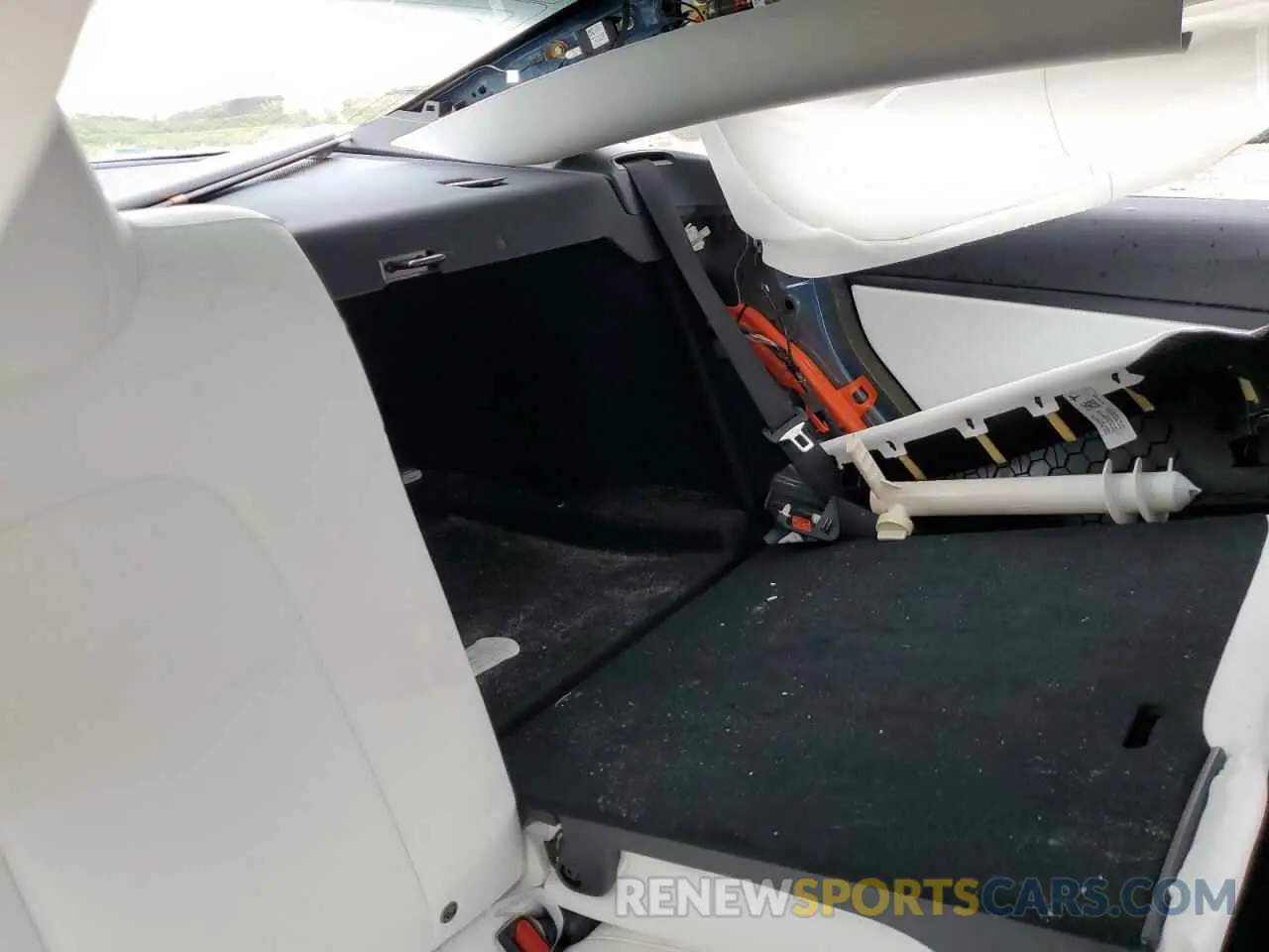 10 Photograph of a damaged car 5YJ3E1EB5KF482337 TESLA MODEL 3 2019