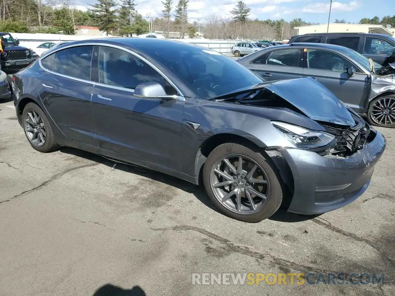 4 Photograph of a damaged car 5YJ3E1EB5KF520780 TESLA MODEL 3 2019