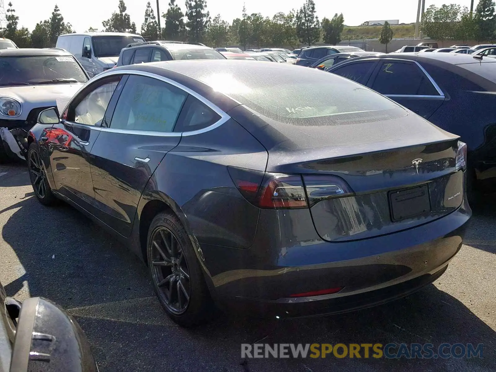 3 Photograph of a damaged car 5YJ3E1EB6KF205583 TESLA MODEL 3 2019