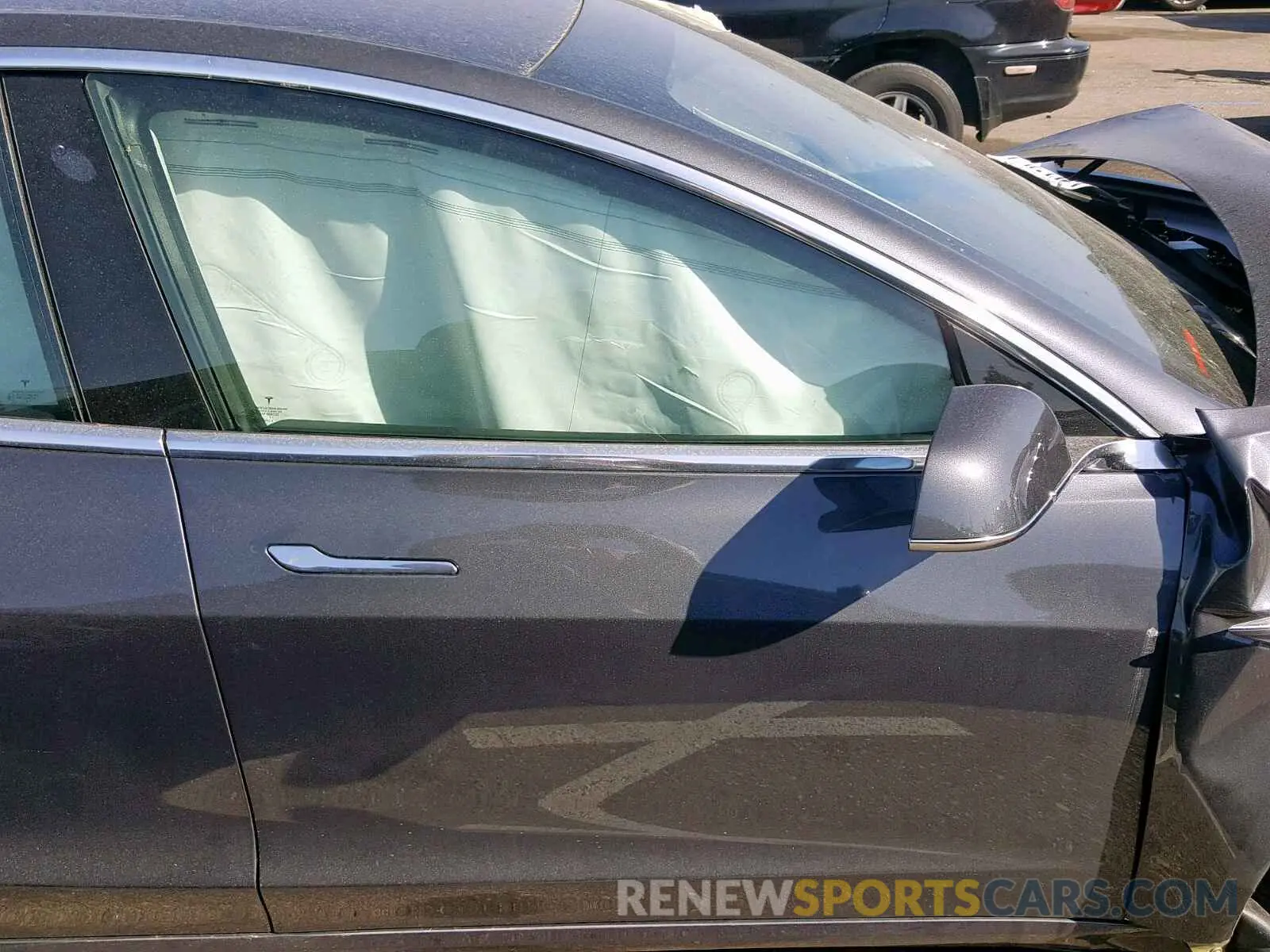 5 Photograph of a damaged car 5YJ3E1EB6KF205583 TESLA MODEL 3 2019
