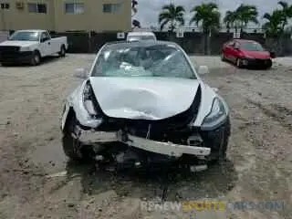 11 Photograph of a damaged car 5YJ3E1EB6KF361574 TESLA MODEL 3 2019