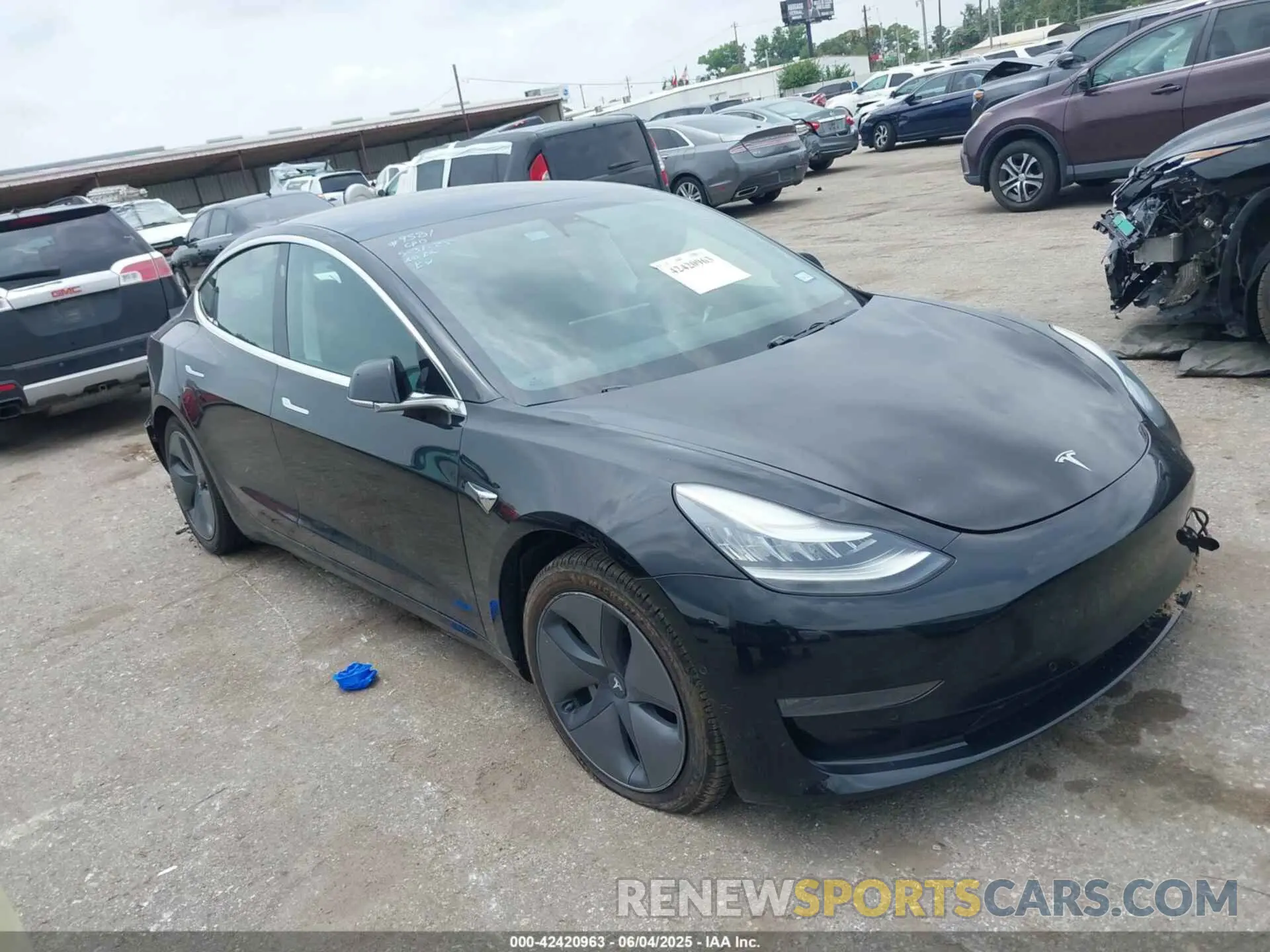 1 Photograph of a damaged car 5YJ3E1EB6KF385342 TESLA MODEL 3 2019