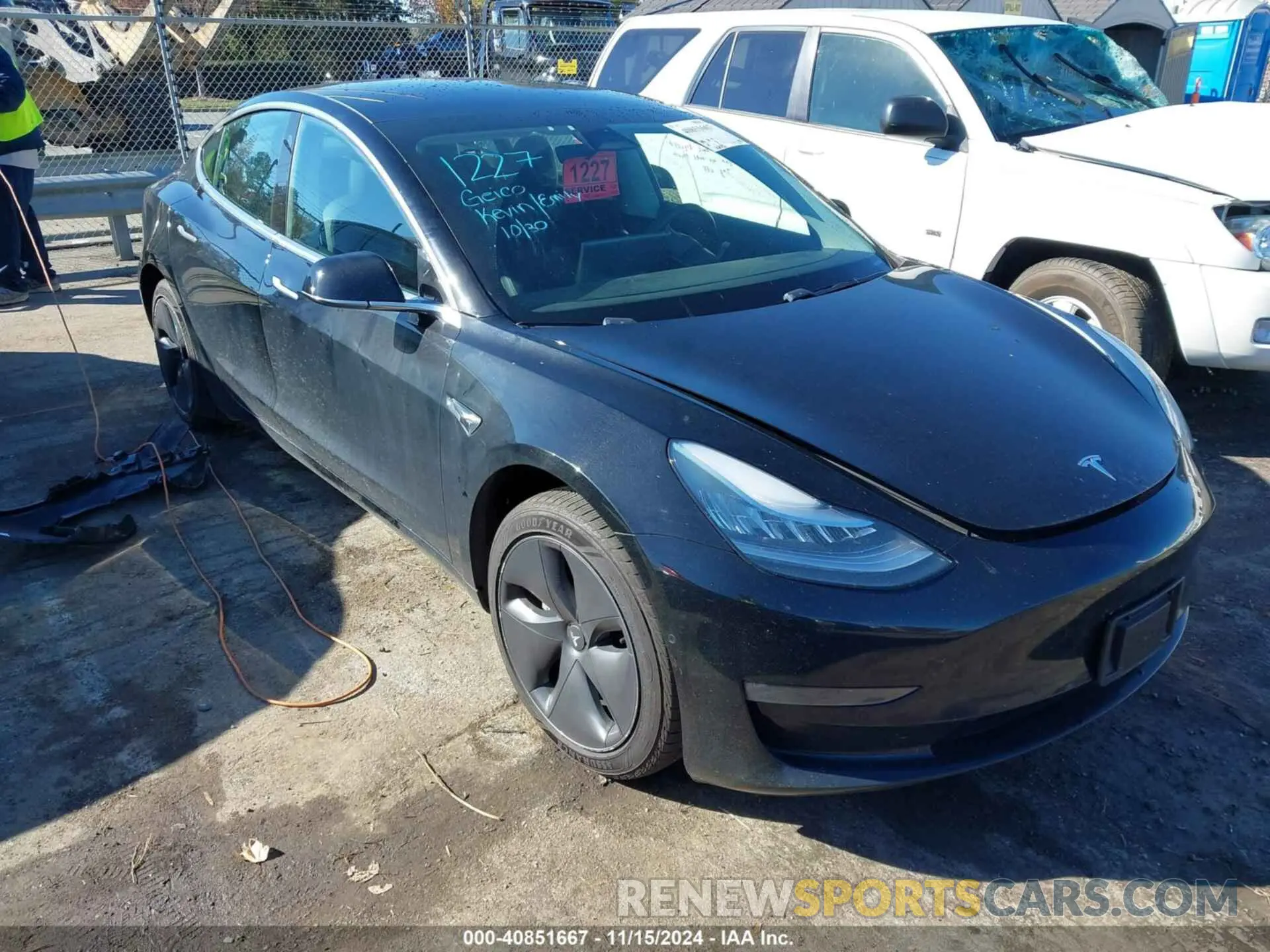 1 Photograph of a damaged car 5YJ3E1EB6KF385566 TESLA MODEL 3 2019