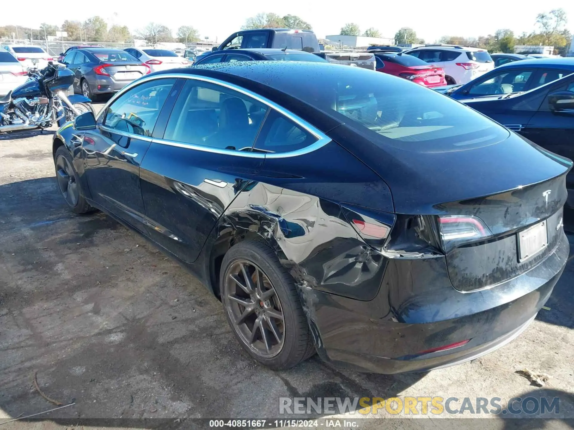 3 Photograph of a damaged car 5YJ3E1EB6KF385566 TESLA MODEL 3 2019