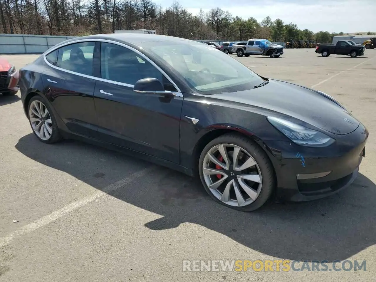 4 Photograph of a damaged car 5YJ3E1EB6KF392727 TESLA MODEL 3 2019
