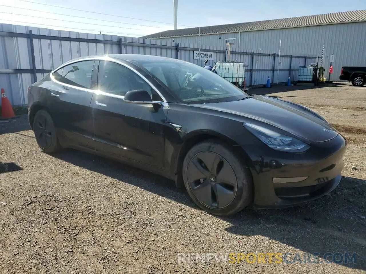 4 Фотография поврежденного автомобиля 5YJ3E1EB6KF421305 TESLA MODEL 3 2019