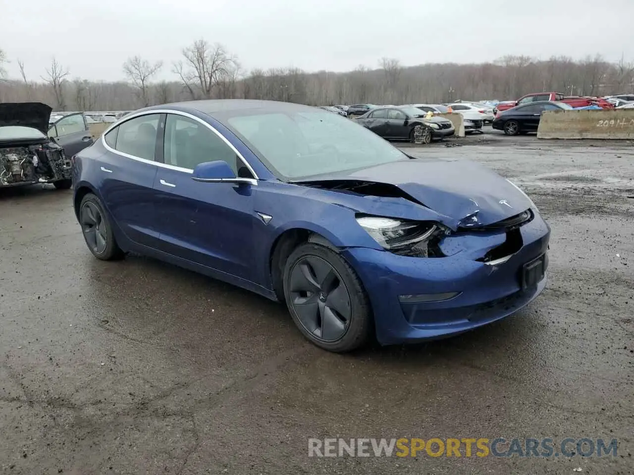 4 Фотография поврежденного автомобиля 5YJ3E1EB6KF452747 TESLA MODEL 3 2019