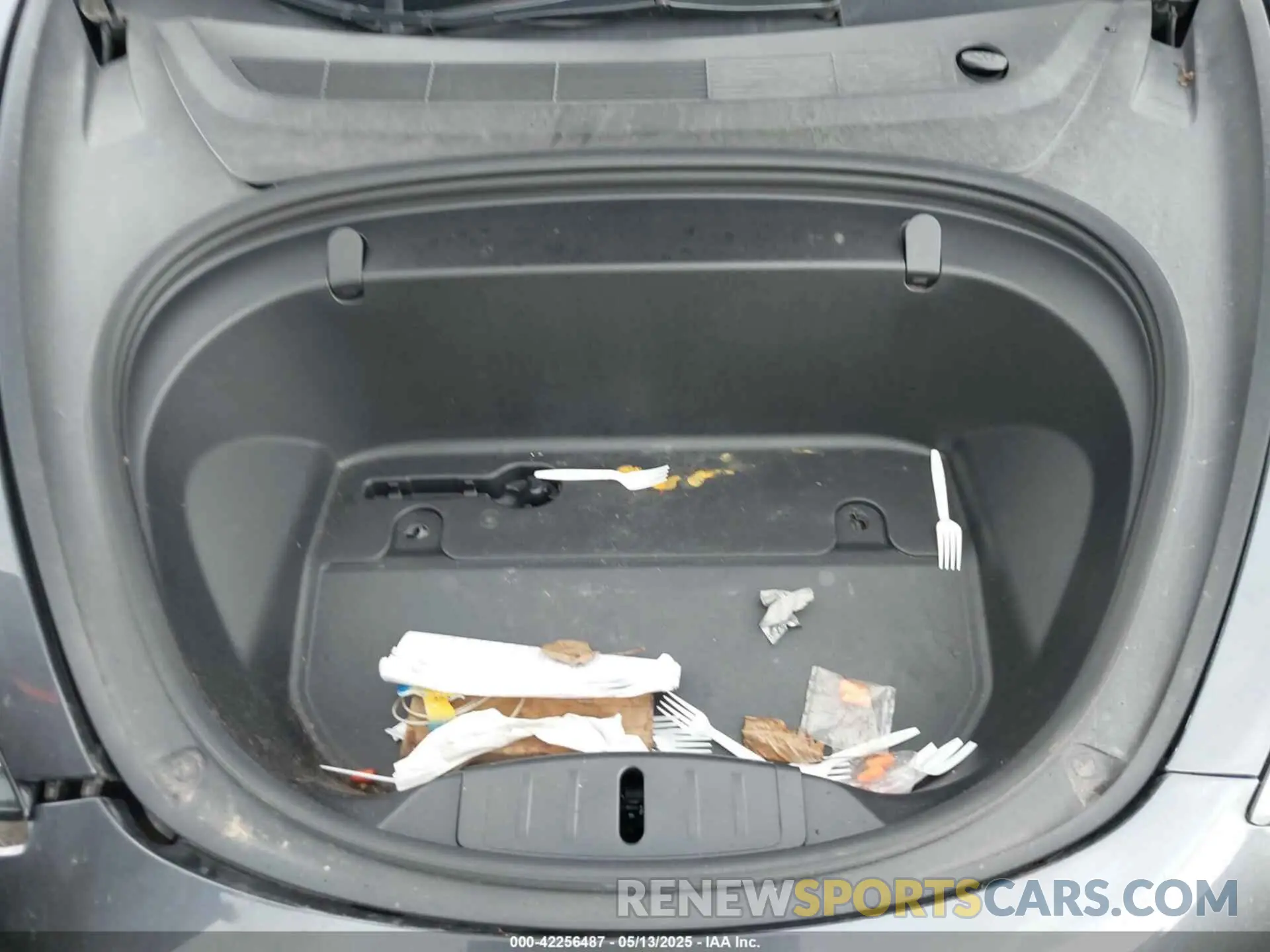 10 Photograph of a damaged car 5YJ3E1EB6KF510193 TESLA MODEL 3 2019