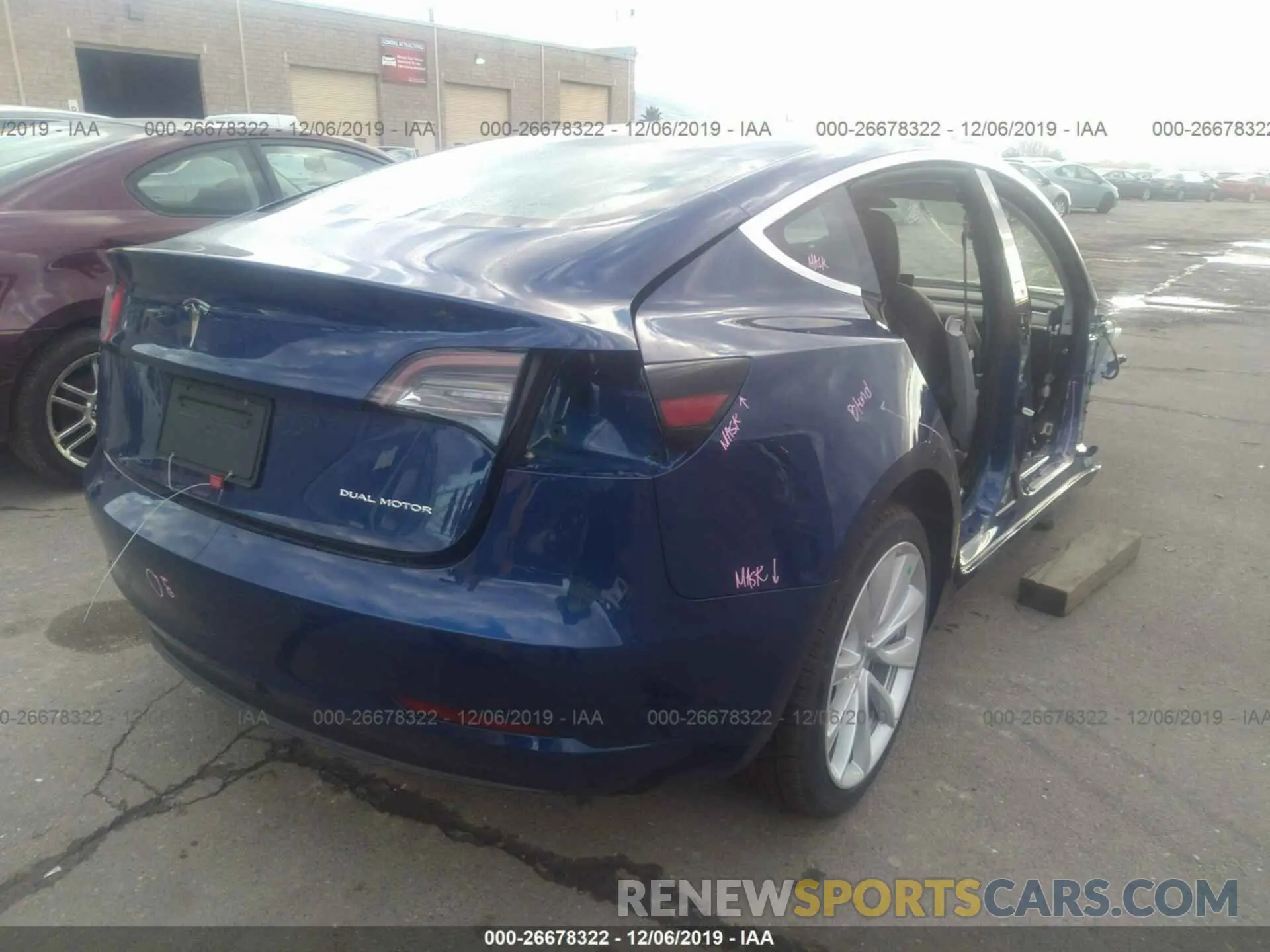 4 Photograph of a damaged car 5YJ3E1EB6KF519959 TESLA MODEL 3 2019