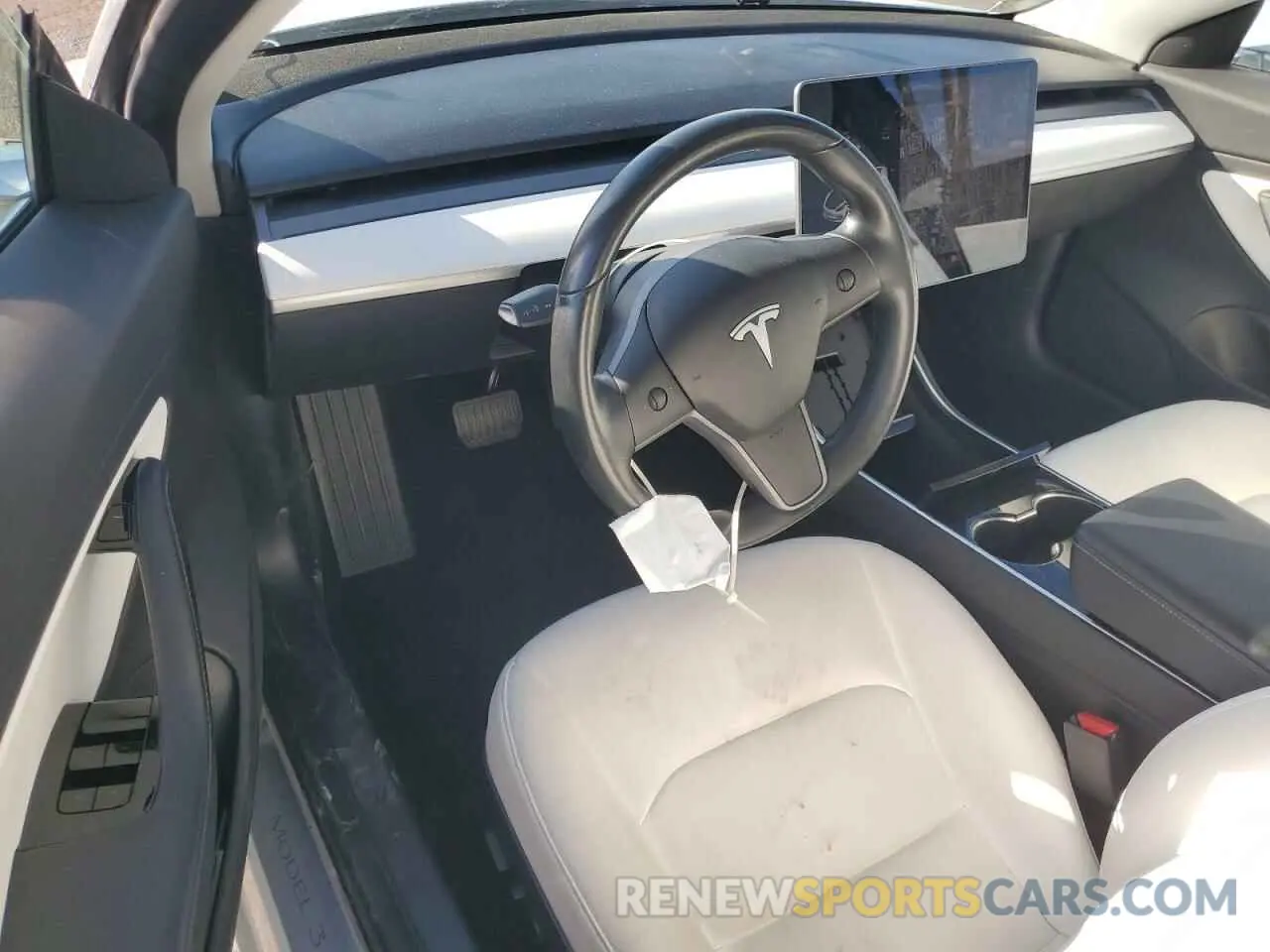 8 Photograph of a damaged car 5YJ3E1EB7JF134781 TESLA MODEL 3 2019