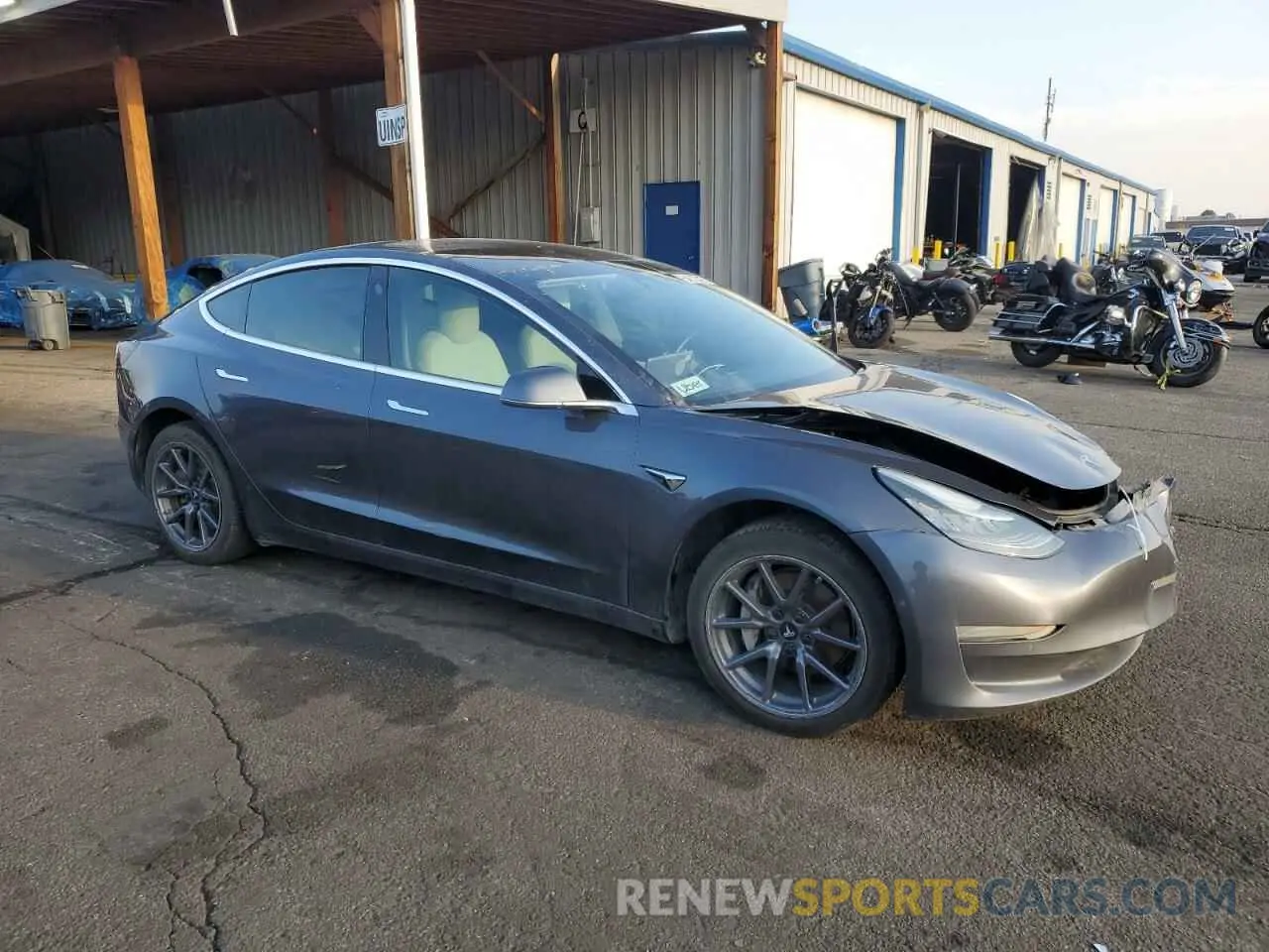 4 Фотография поврежденного автомобиля 5YJ3E1EB7KF192259 TESLA MODEL 3 2019