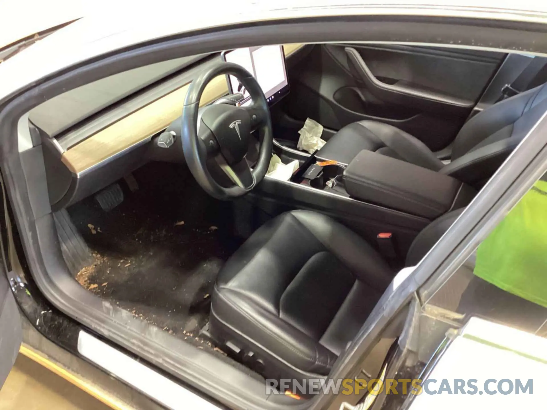 8 Photograph of a damaged car 5YJ3E1EB7KF199048 TESLA MODEL 3 2019
