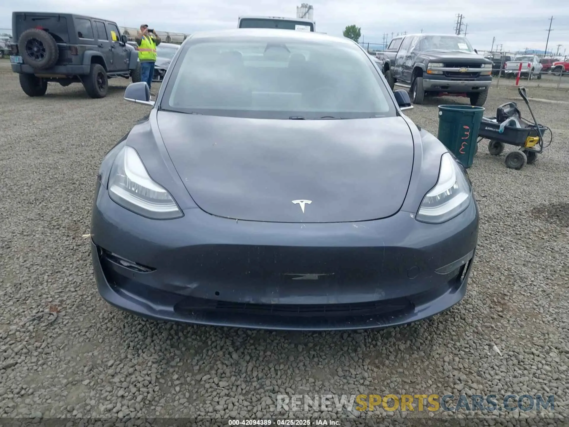 12 Фотография поврежденного автомобиля 5YJ3E1EB7KF205883 TESLA MODEL 3 2019
