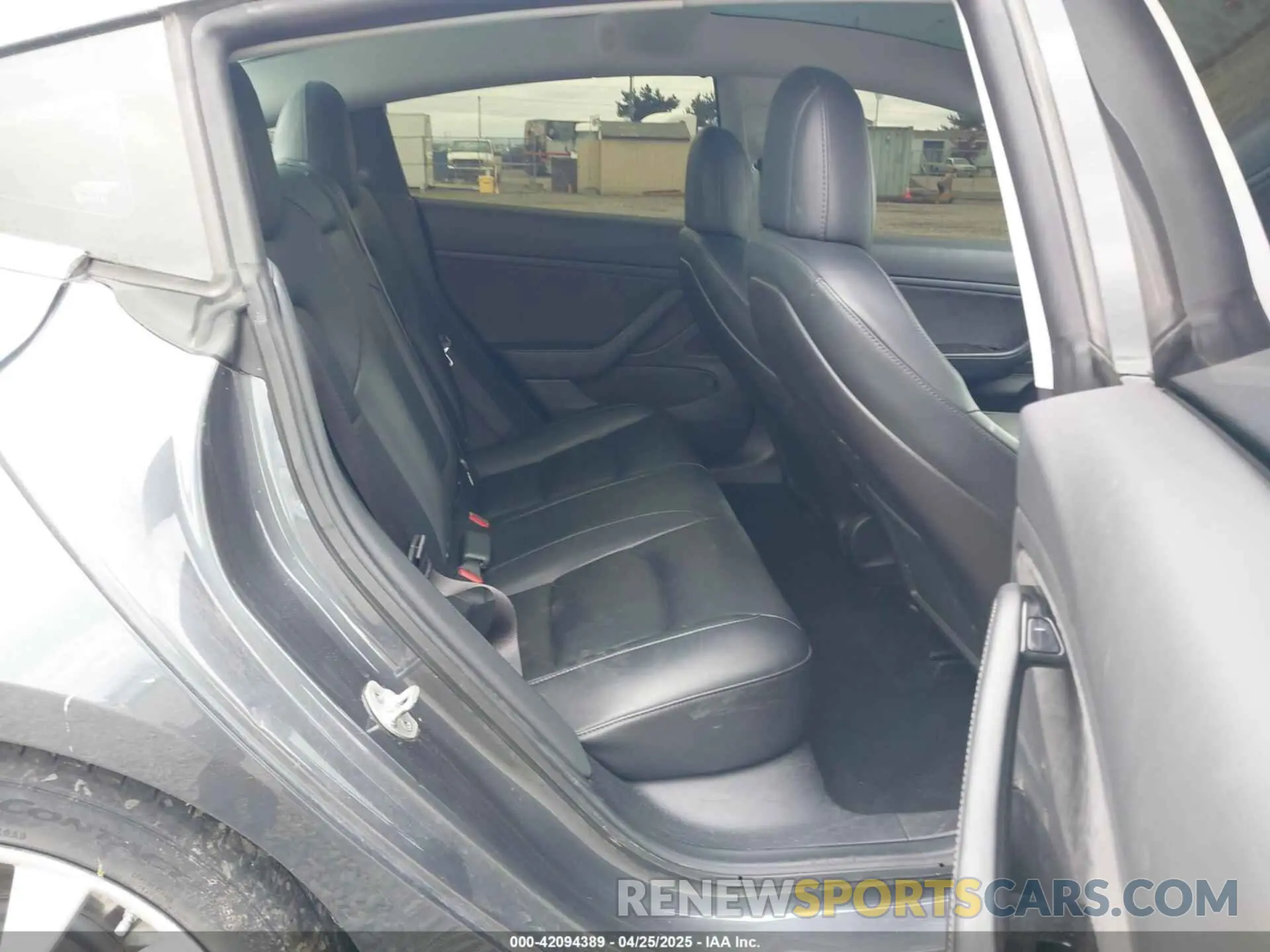 8 Фотография поврежденного автомобиля 5YJ3E1EB7KF205883 TESLA MODEL 3 2019