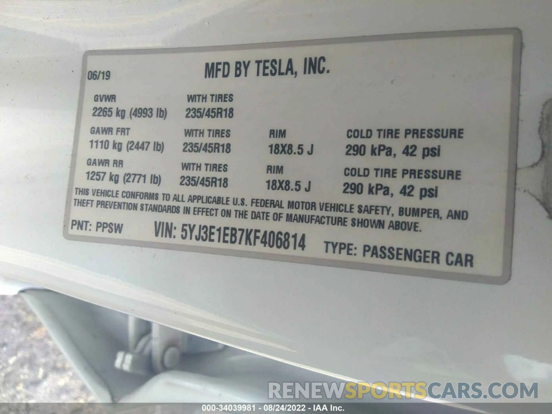 9 Photograph of a damaged car 5YJ3E1EB7KF406814 TESLA MODEL 3 2019