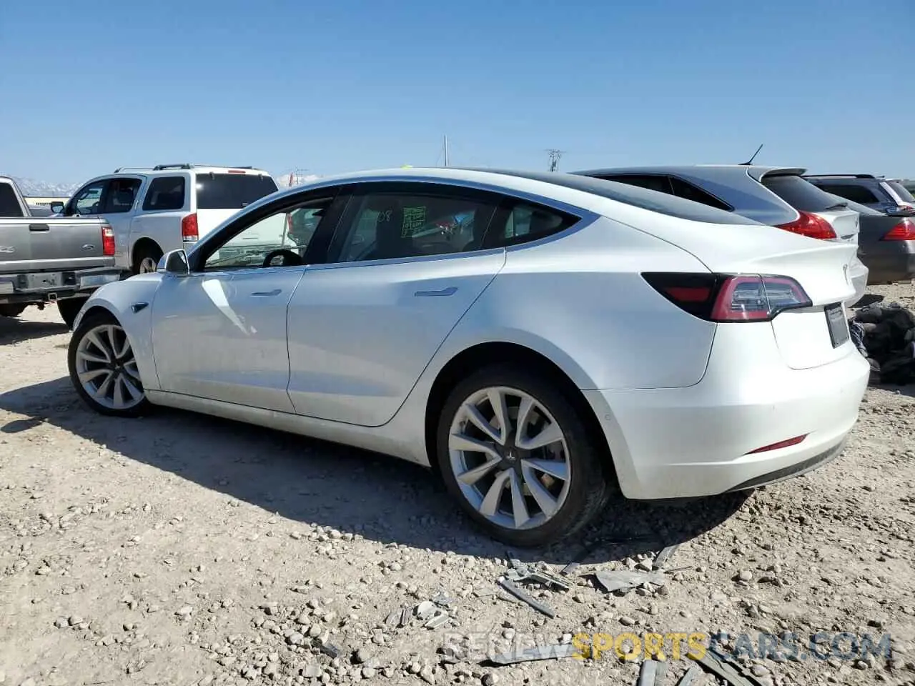 2 Фотография поврежденного автомобиля 5YJ3E1EB7KF453308 TESLA MODEL 3 2019