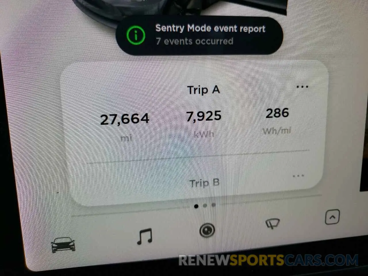8 Photograph of a damaged car 5YJ3E1EB7KF520764 TESLA MODEL 3 2019