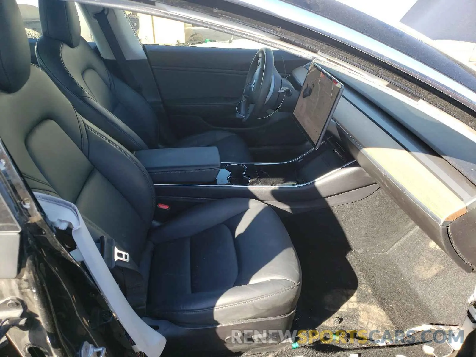 5 Photograph of a damaged car 5YJ3E1EB8KF209117 TESLA MODEL 3 2019