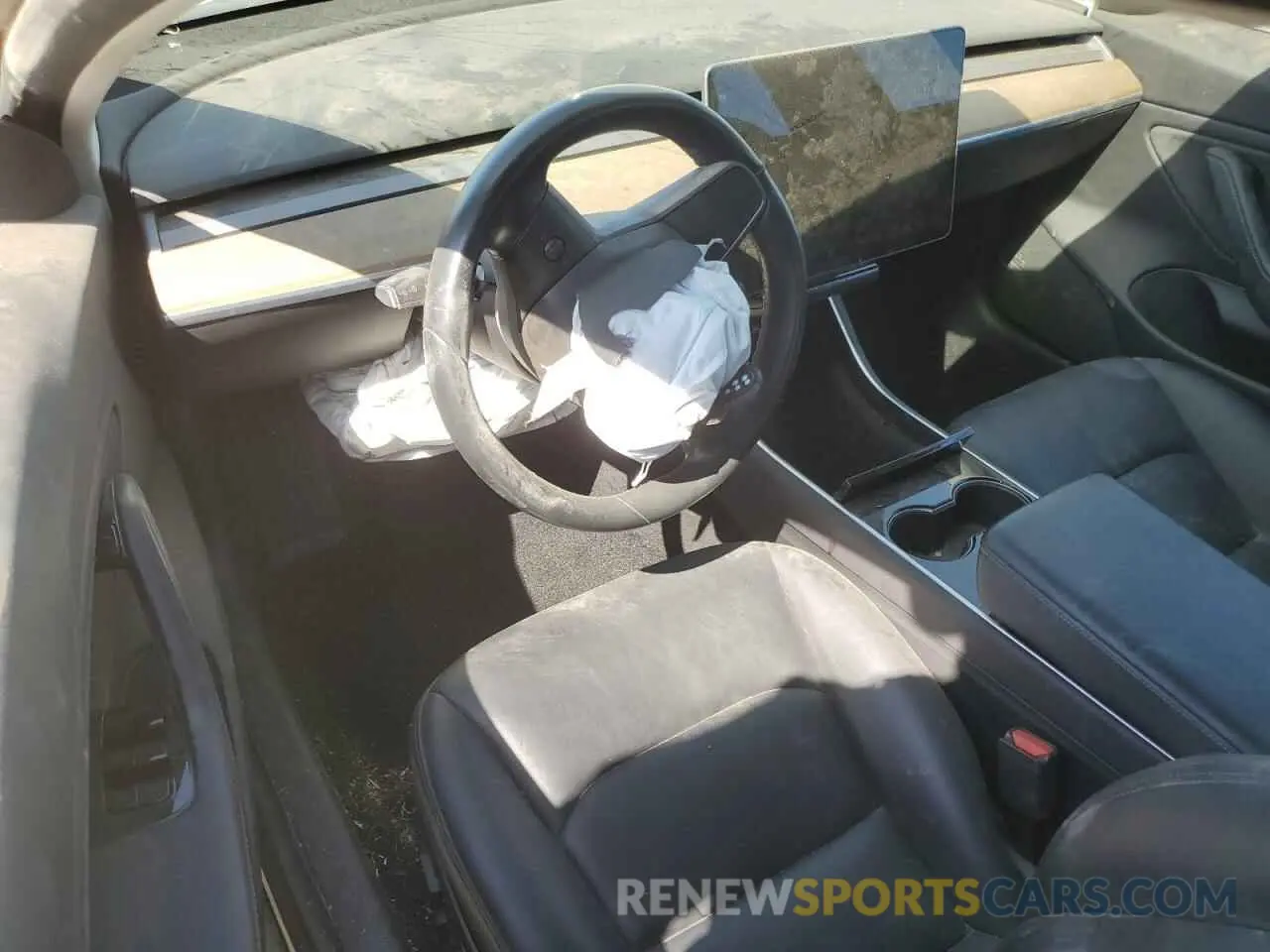 8 Photograph of a damaged car 5YJ3E1EB8KF231215 TESLA MODEL 3 2019