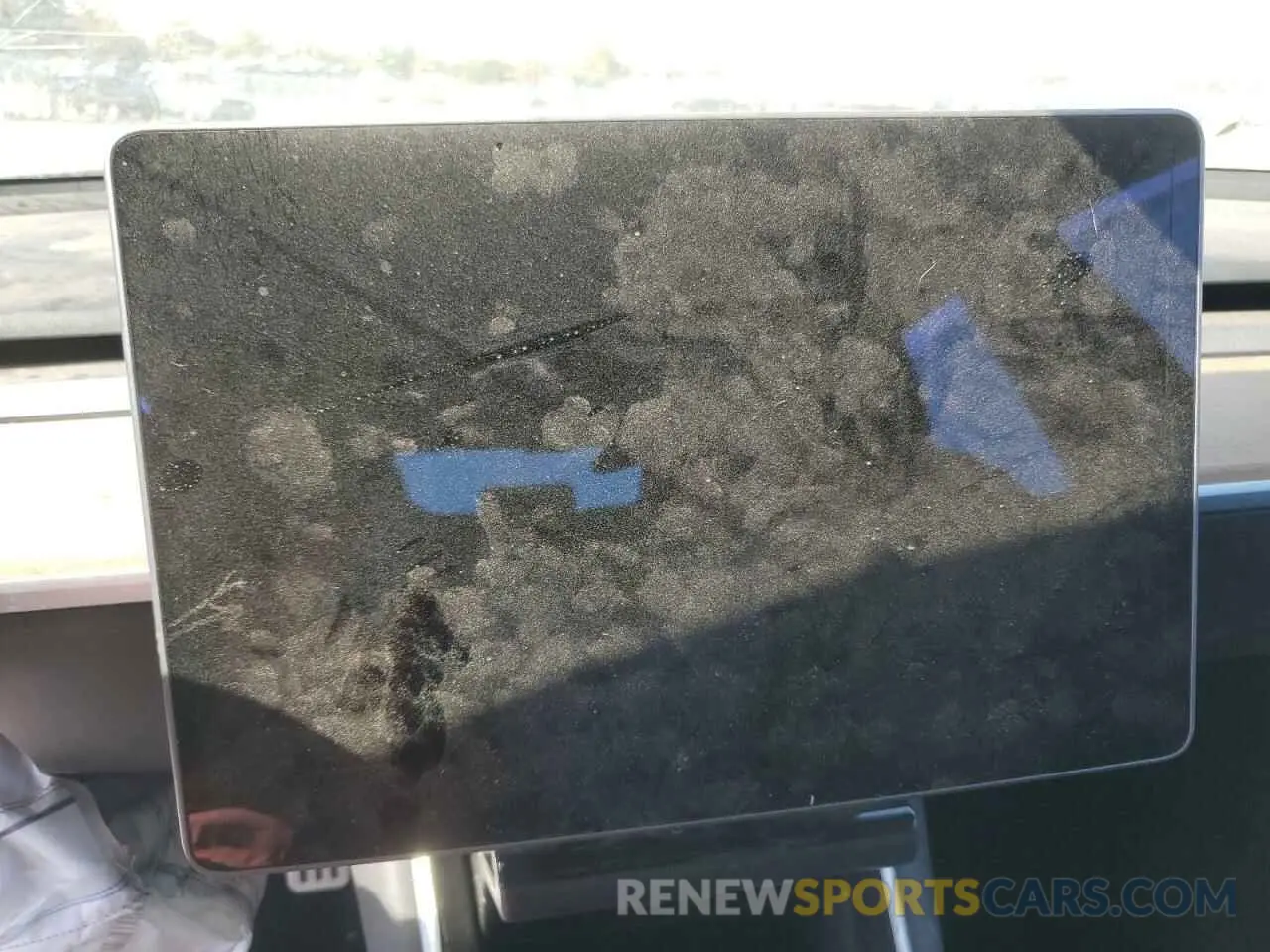 9 Photograph of a damaged car 5YJ3E1EB8KF231215 TESLA MODEL 3 2019