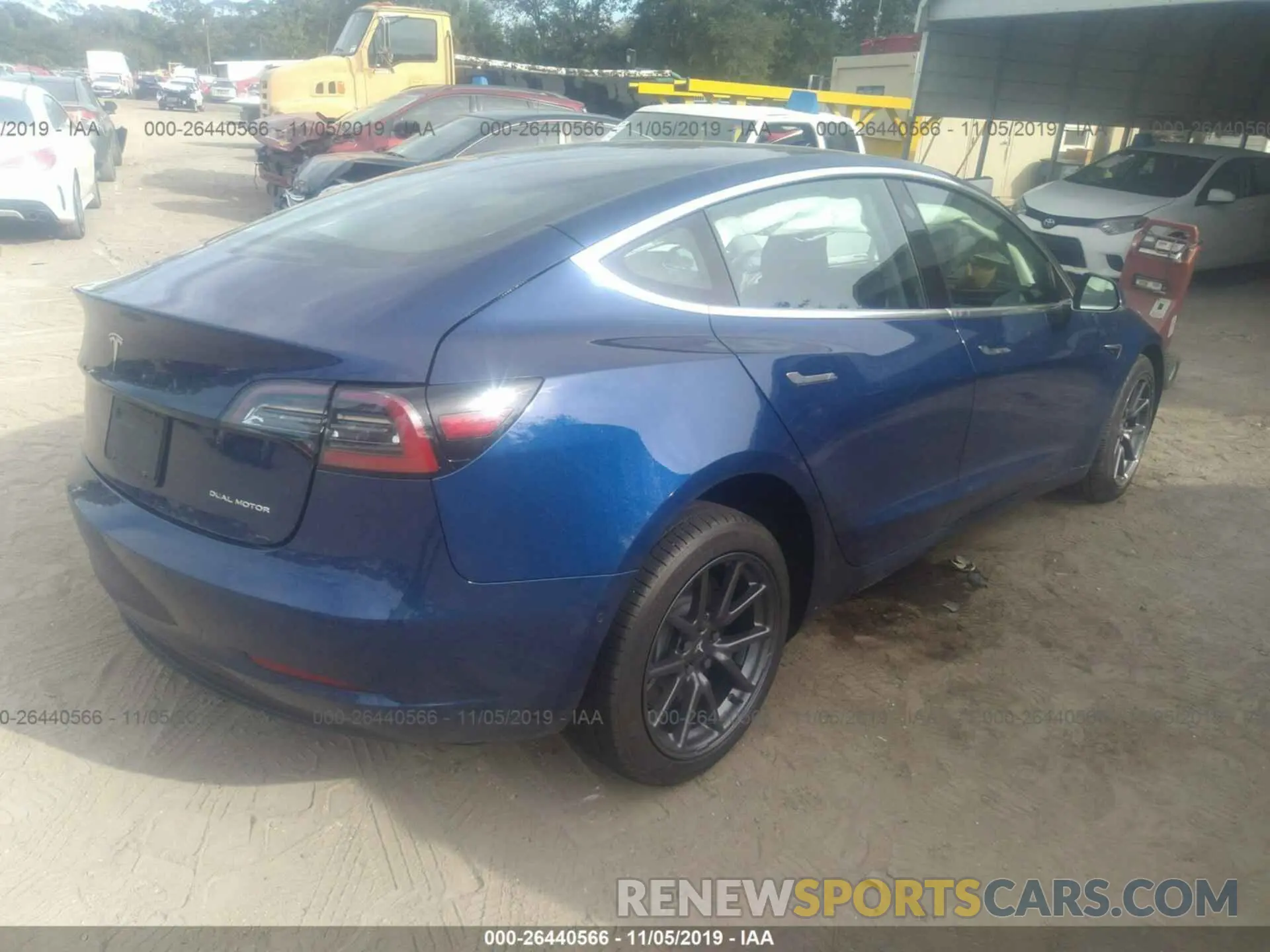4 Photograph of a damaged car 5YJ3E1EB8KF359518 TESLA MODEL 3 2019