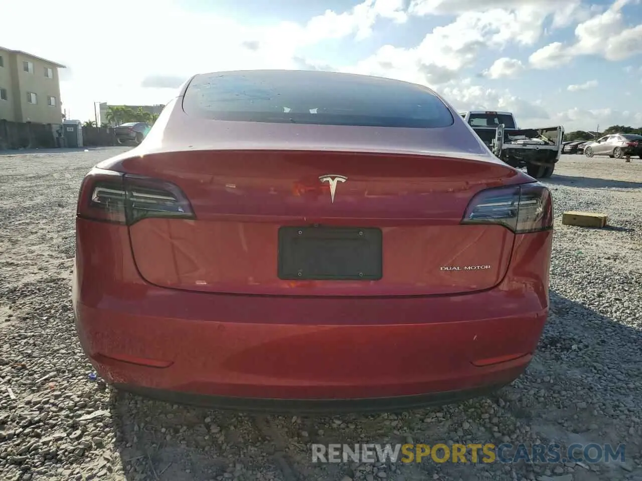 6 Фотография поврежденного автомобиля 5YJ3E1EB8KF389649 TESLA MODEL 3 2019