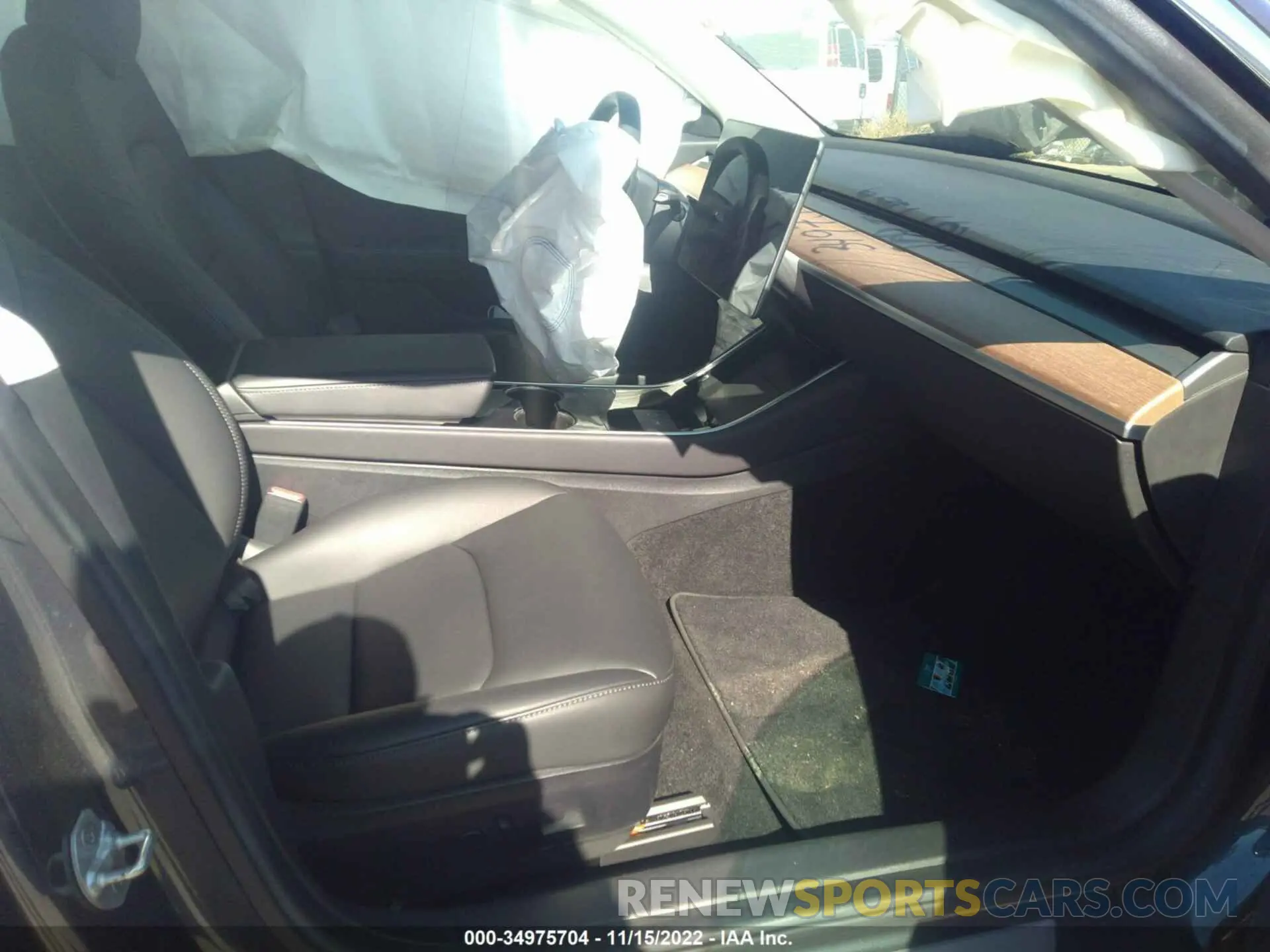 5 Photograph of a damaged car 5YJ3E1EB8KF454886 TESLA MODEL 3 2019