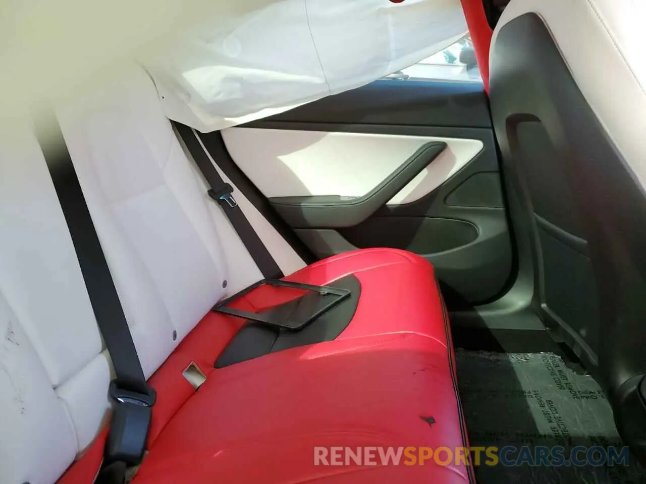 10 Photograph of a damaged car 5YJ3E1EB8KF454936 TESLA MODEL 3 2019