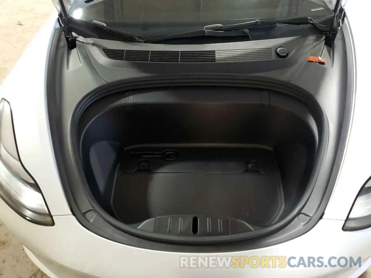 11 Photograph of a damaged car 5YJ3E1EB8KF510731 TESLA MODEL 3 2019