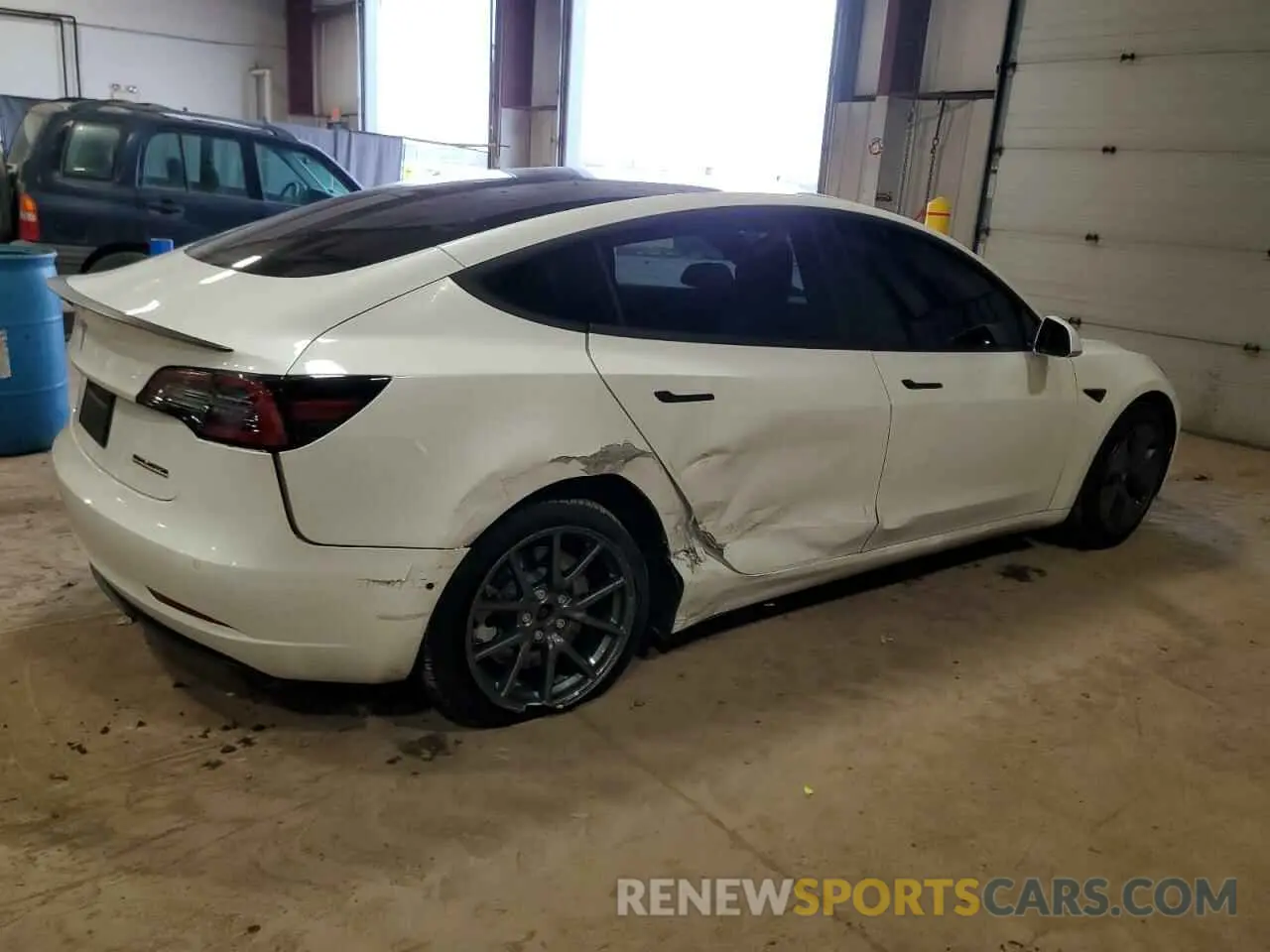 3 Photograph of a damaged car 5YJ3E1EB8KF510731 TESLA MODEL 3 2019