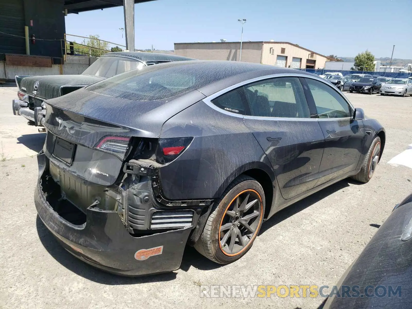 4 Photograph of a damaged car 5YJ3E1EB9KF191808 TESLA MODEL 3 2019