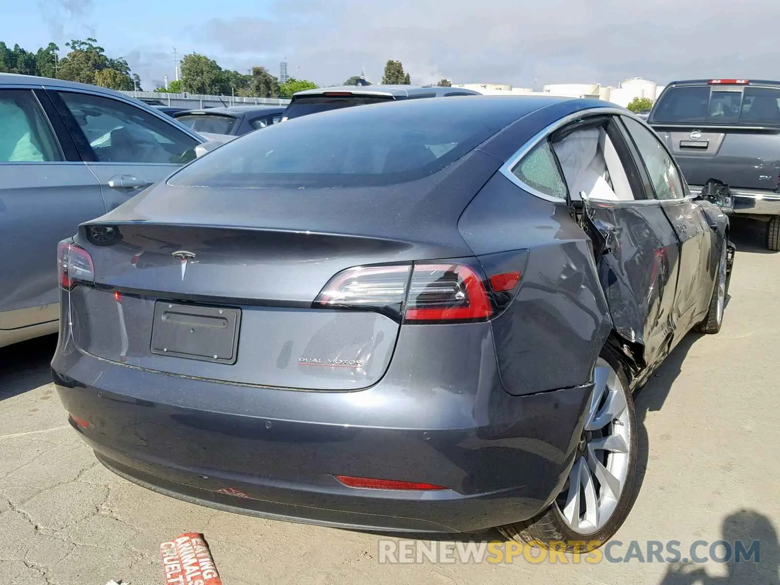 4 Photograph of a damaged car 5YJ3E1EB9KF213998 TESLA MODEL 3 2019