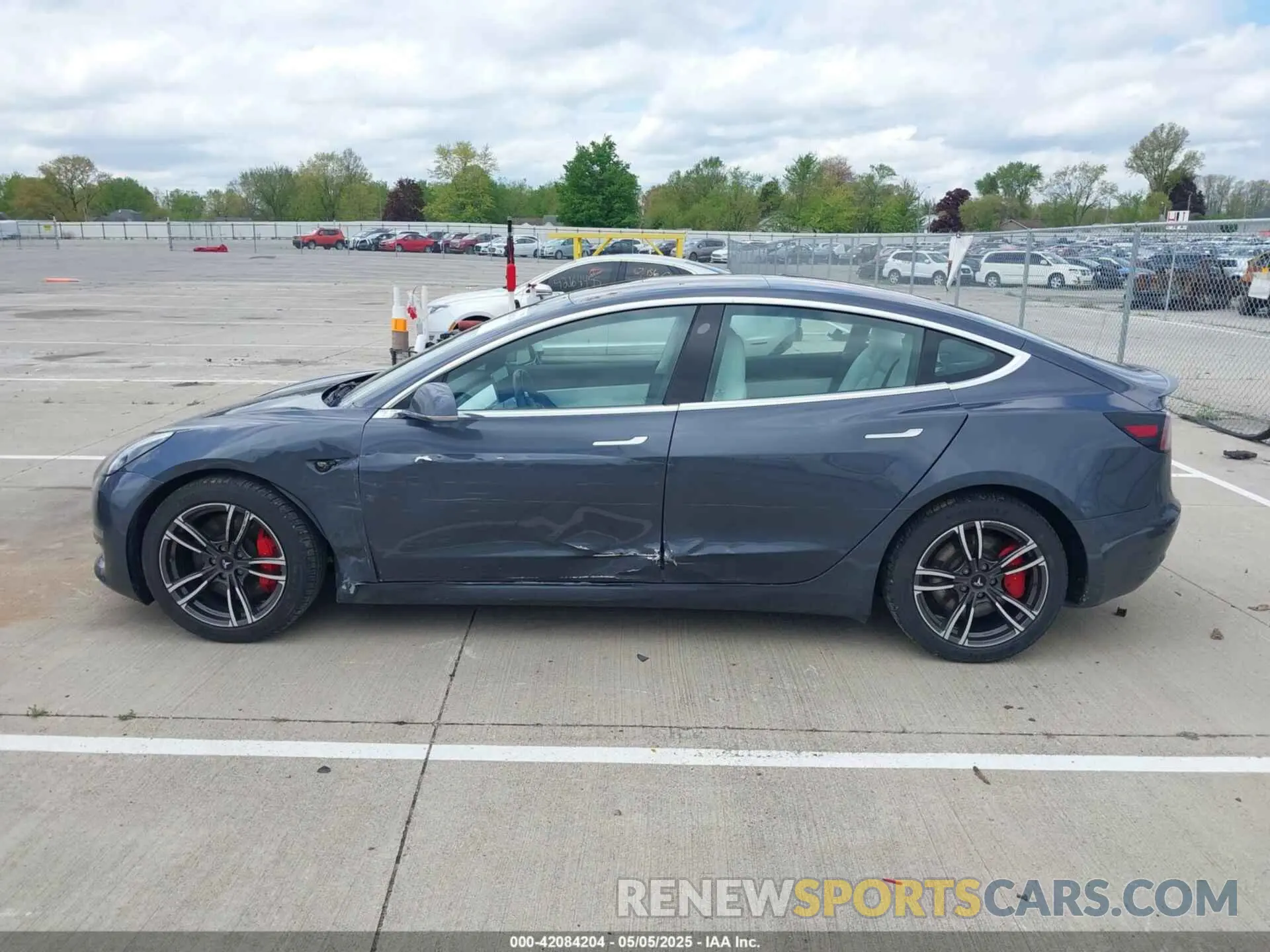 14 Photograph of a damaged car 5YJ3E1EB9KF230493 TESLA MODEL 3 2019