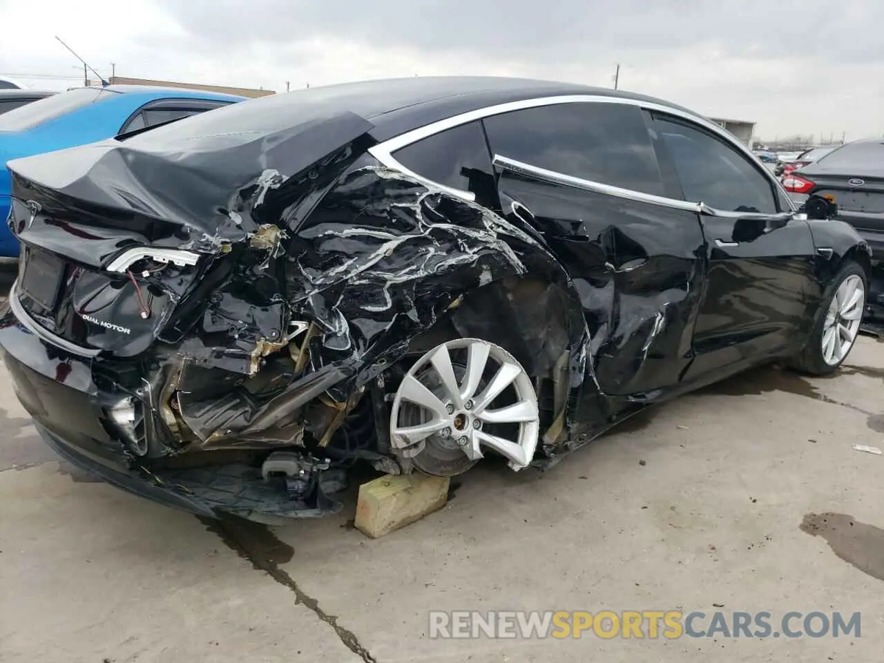 3 Photograph of a damaged car 5YJ3E1EB9KF388767 TESLA MODEL 3 2019