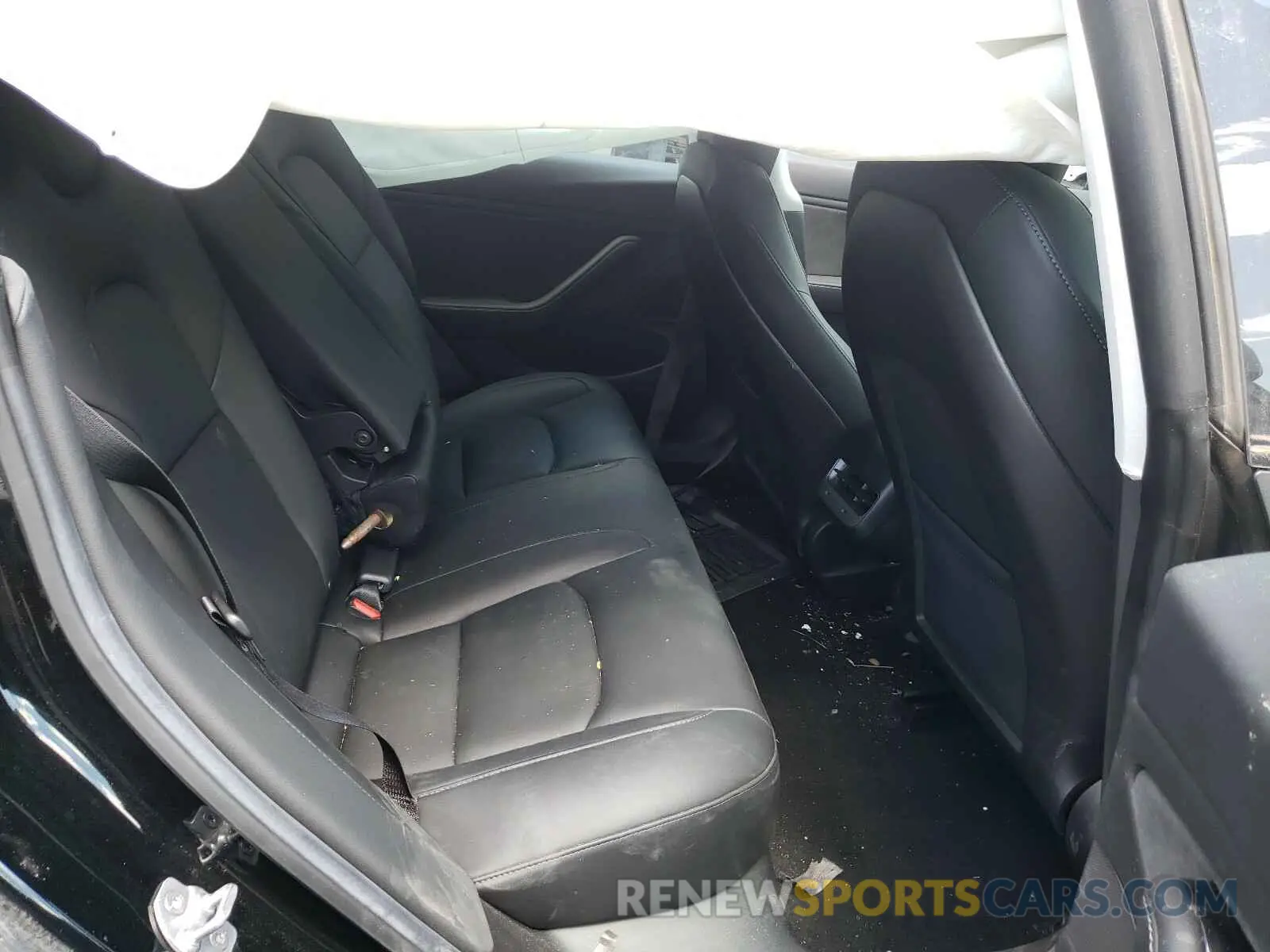 6 Photograph of a damaged car 5YJ3E1EB9KF389000 TESLA MODEL 3 2019