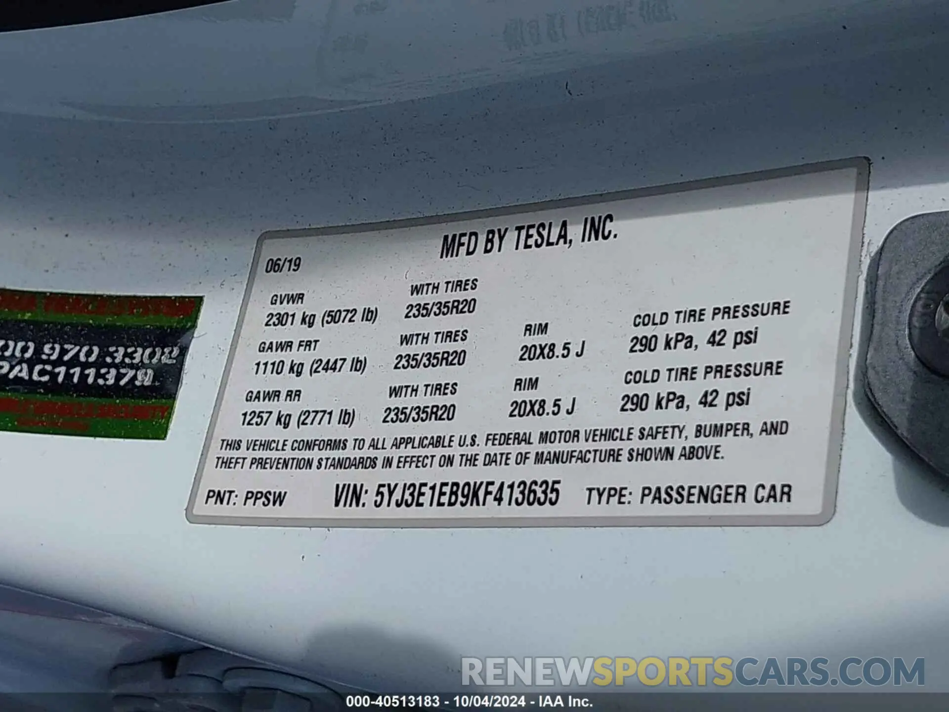 9 Photograph of a damaged car 5YJ3E1EB9KF413635 TESLA MODEL 3 2019