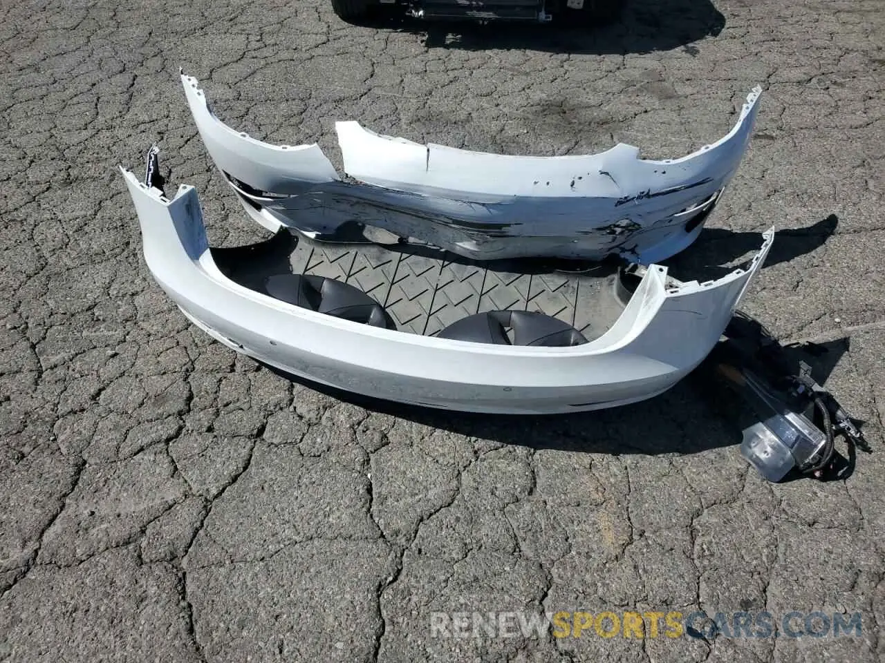 12 Photograph of a damaged car 5YJ3E1EB9KF436963 TESLA MODEL 3 2019
