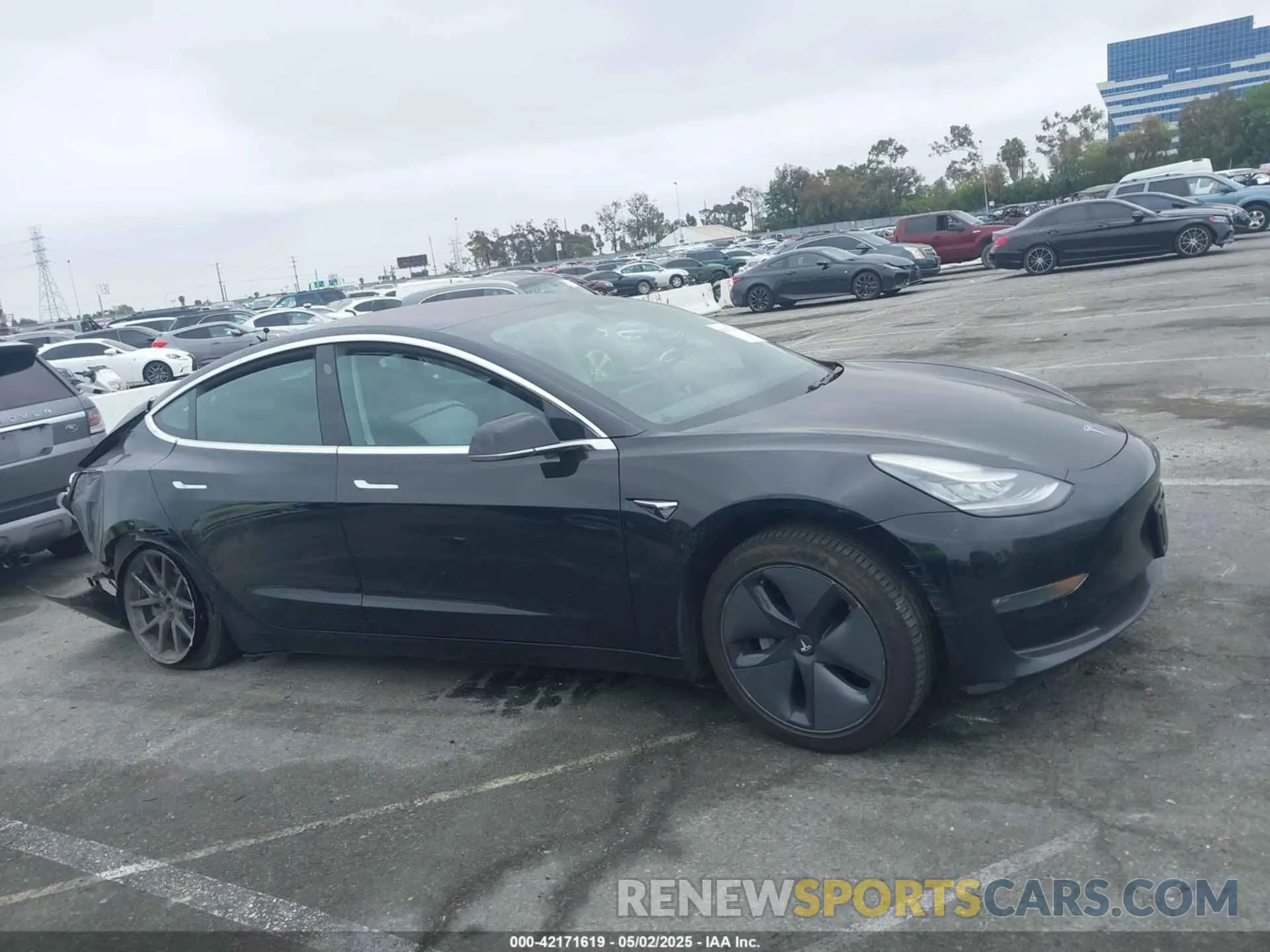 12 Photograph of a damaged car 5YJ3E1EBBKF208599 TESLA MODEL 3 2019
