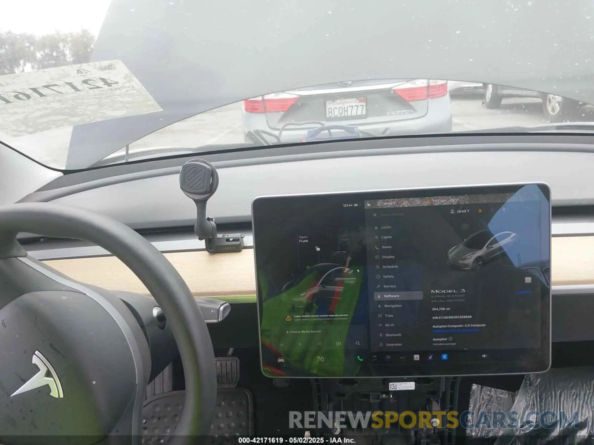 17 Photograph of a damaged car 5YJ3E1EBBKF208599 TESLA MODEL 3 2019
