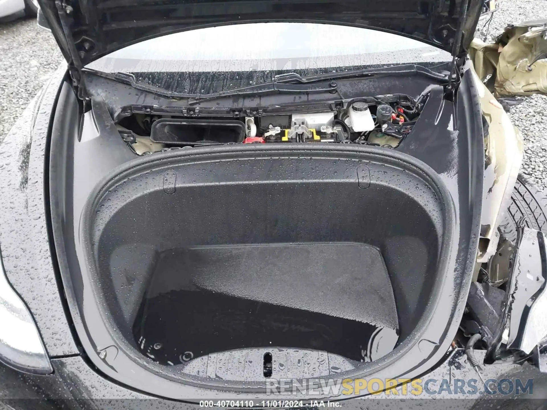 10 Photograph of a damaged car 5YJ3E1EBXKF192448 TESLA MODEL 3 2019