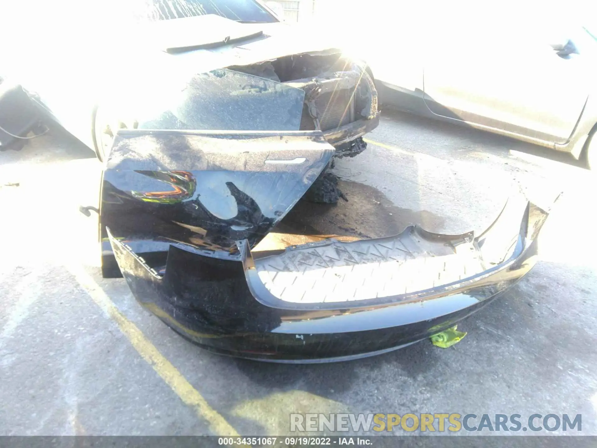 10 Photograph of a damaged car 5YJ3E1EBXKF237677 TESLA MODEL 3 2019