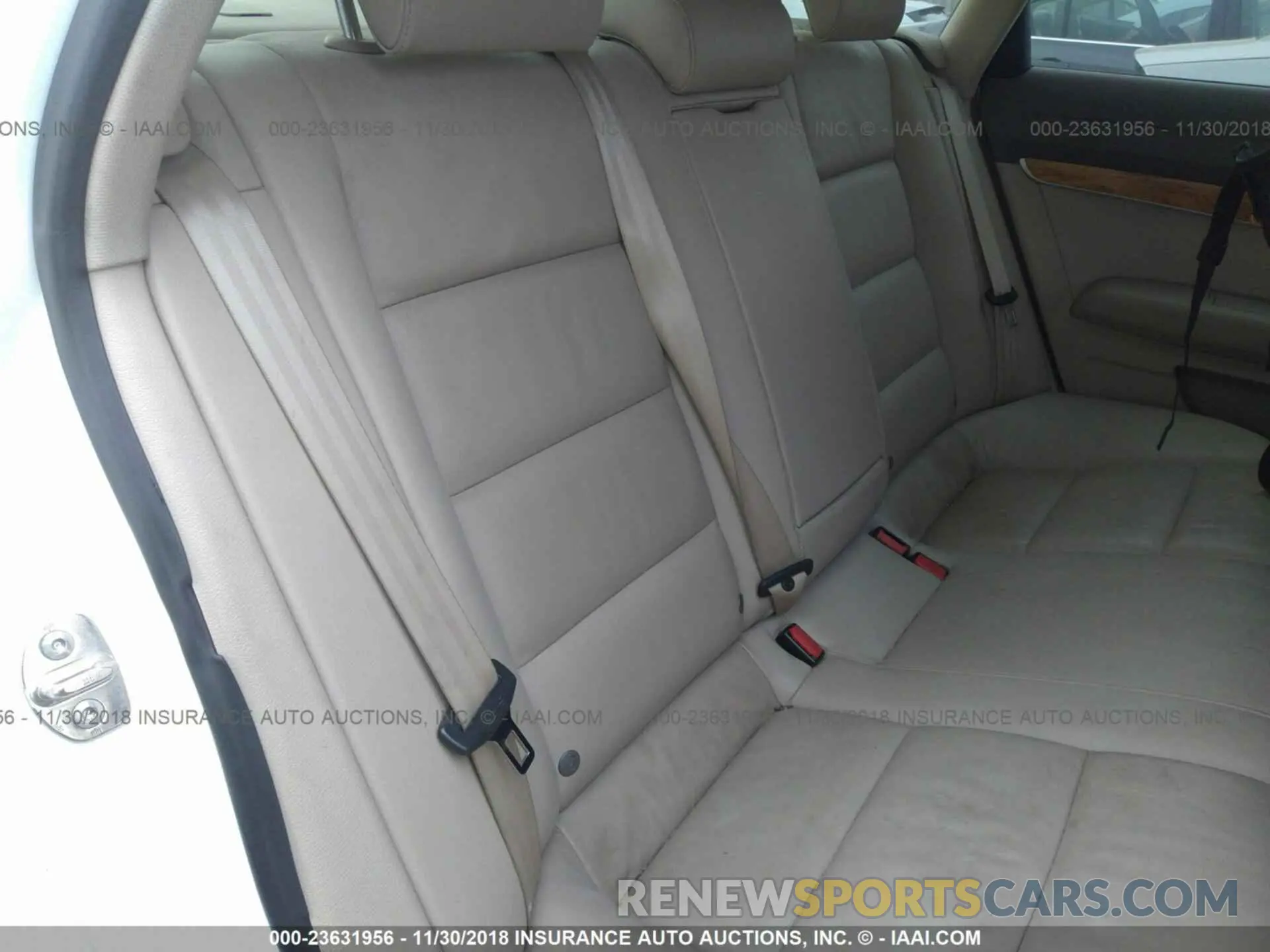 8 Фотография поврежденного автомобиля 5YJ3E1EBXKF365045 TESLA MODEL 3 2019