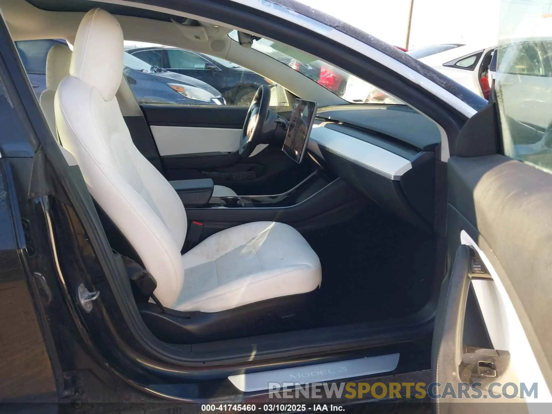 5 Photograph of a damaged car 5YJ3E1EBXKF392147 TESLA MODEL 3 2019