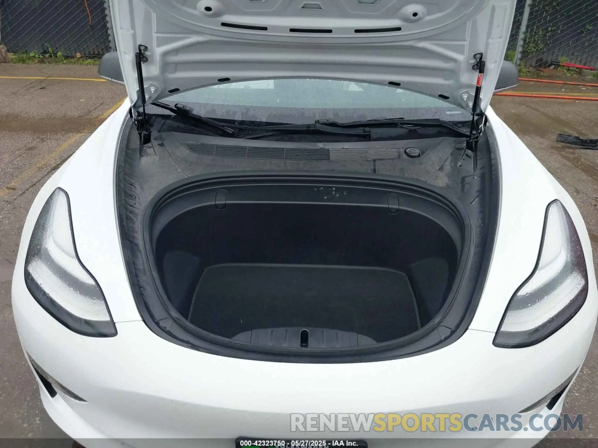 10 Photograph of a damaged car 5YJ3E1EBXKF393427 TESLA MODEL 3 2019
