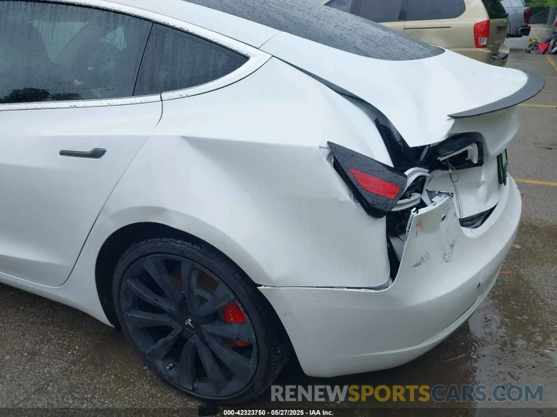 18 Photograph of a damaged car 5YJ3E1EBXKF393427 TESLA MODEL 3 2019