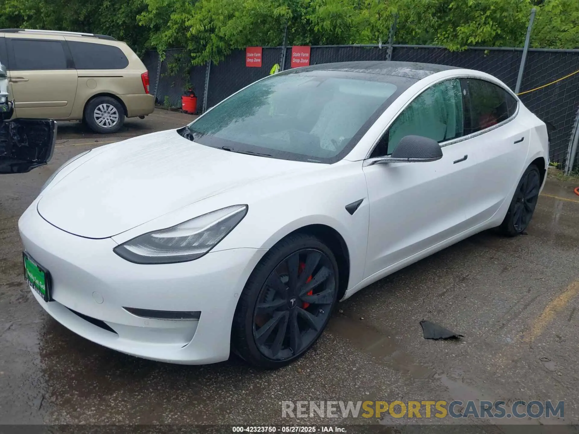2 Photograph of a damaged car 5YJ3E1EBXKF393427 TESLA MODEL 3 2019