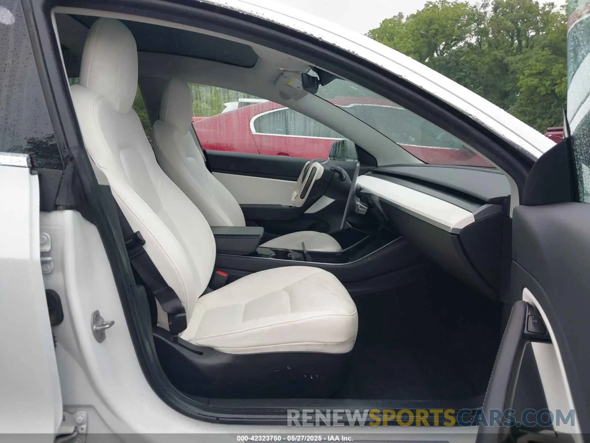 5 Photograph of a damaged car 5YJ3E1EBXKF393427 TESLA MODEL 3 2019