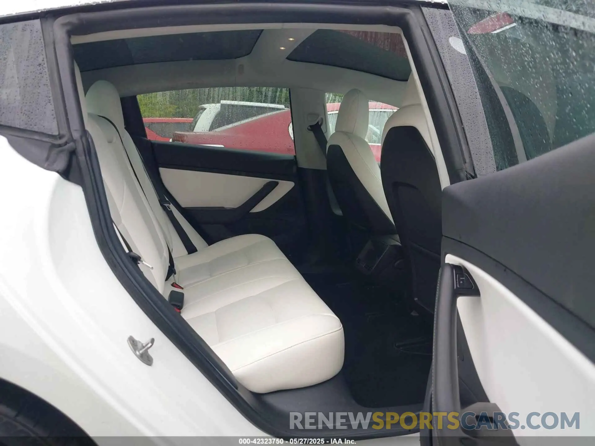 8 Photograph of a damaged car 5YJ3E1EBXKF393427 TESLA MODEL 3 2019
